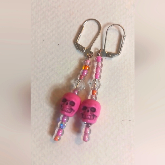 🍓🍓 Dangle Earrings Handcrafted Pink Skull 2 For$ 25 - Picture 1 of 3